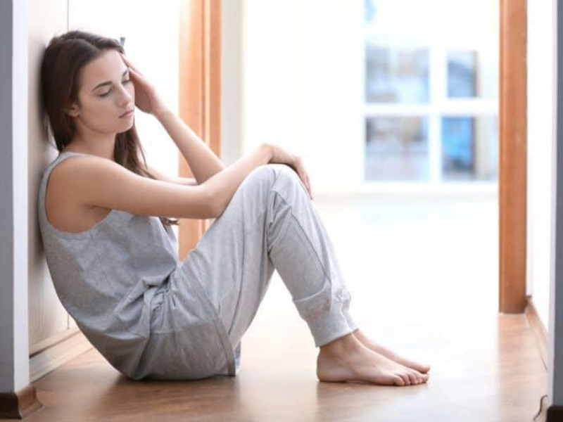 Tìm hiểu suy nhược cơ thể là gì, ta biết đây là trạng thái suy giảm kéo dài khả năng duy trì cân bằng năng lượng nội bào